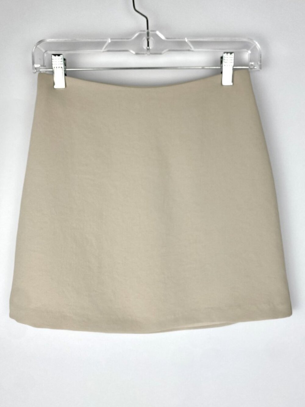 Aritzia Wilfred Crepette Classic Mini Skirt – Humus Beige – Size 0